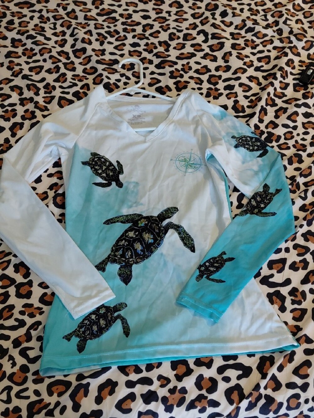 Got Rum Gear White & Aqua Sea Turtle Performance Shirt XS